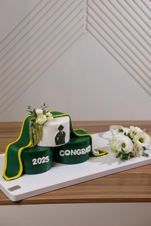 Graduation cake